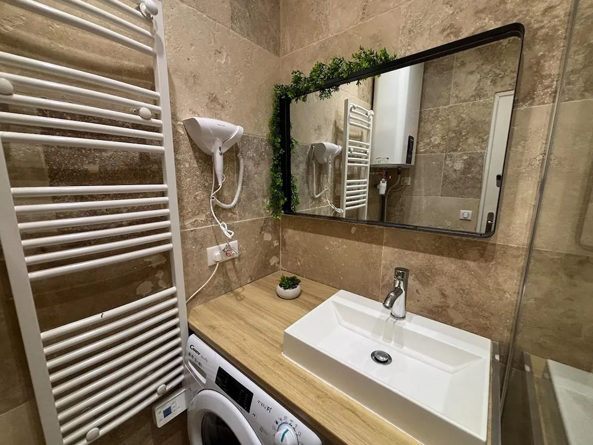 Apartment Studio Cosy, Terrasse, Proche Mer Et Tramway Nice