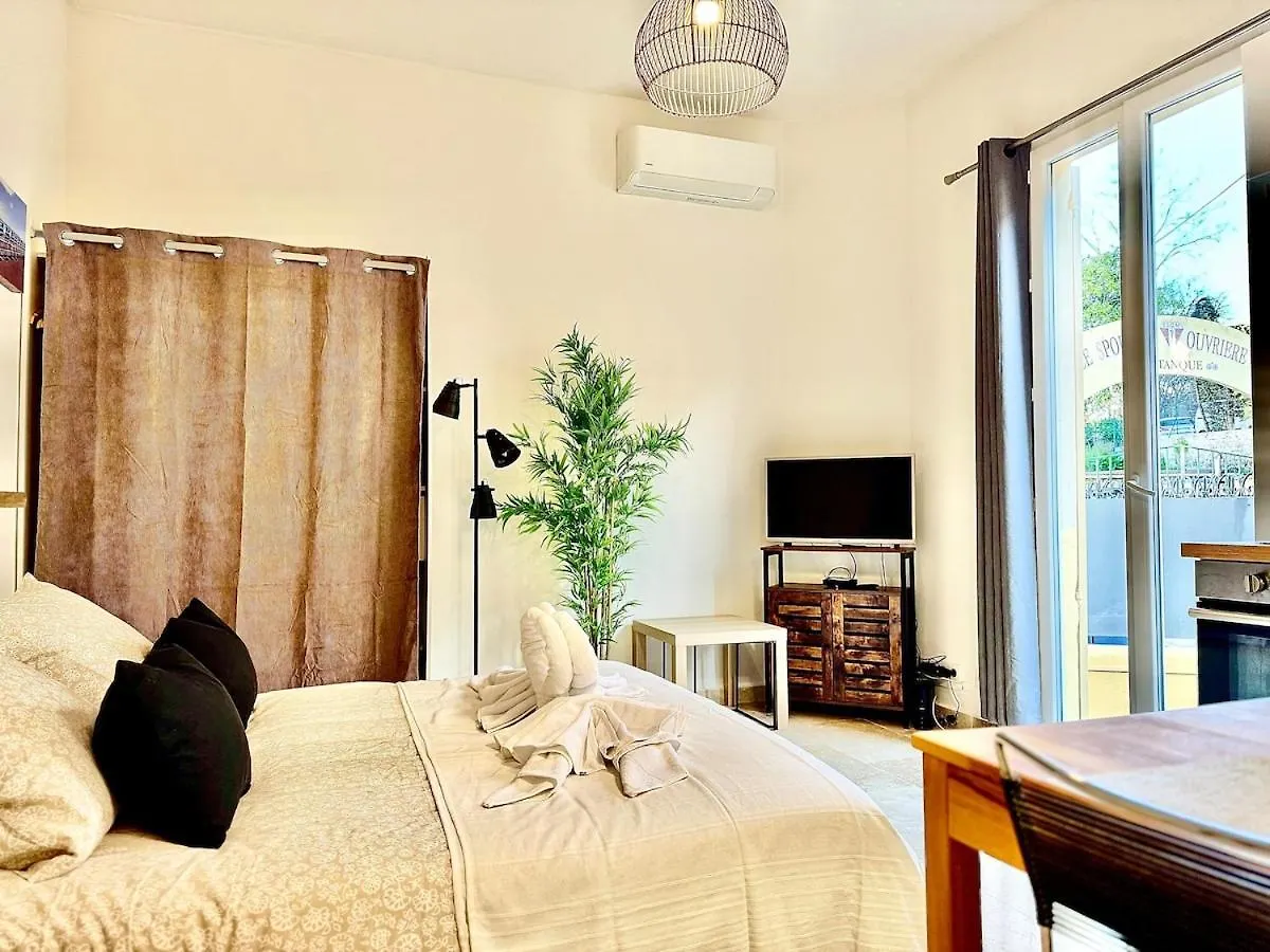 Studio Cosy, Terrasse, Proche Mer Et Tramway Nice 0*,